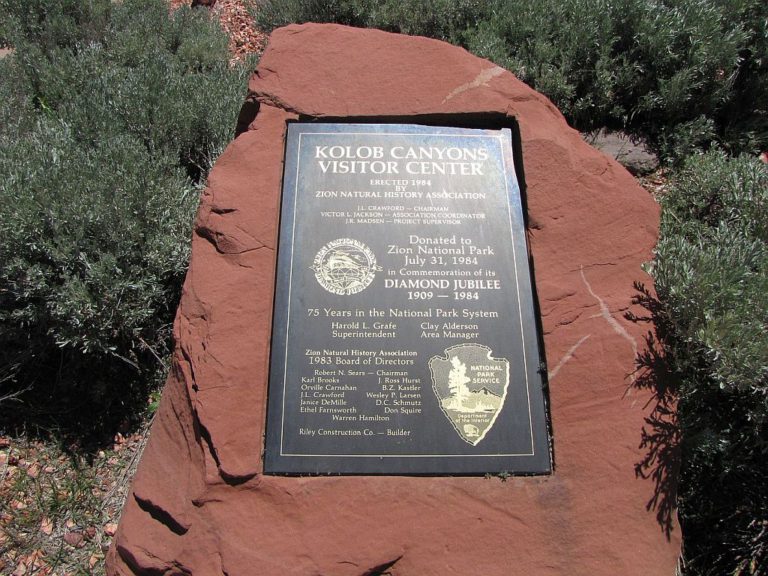 Kolob Canyon Visitor Center