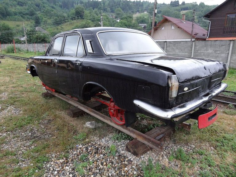 Po tirih malo drugače