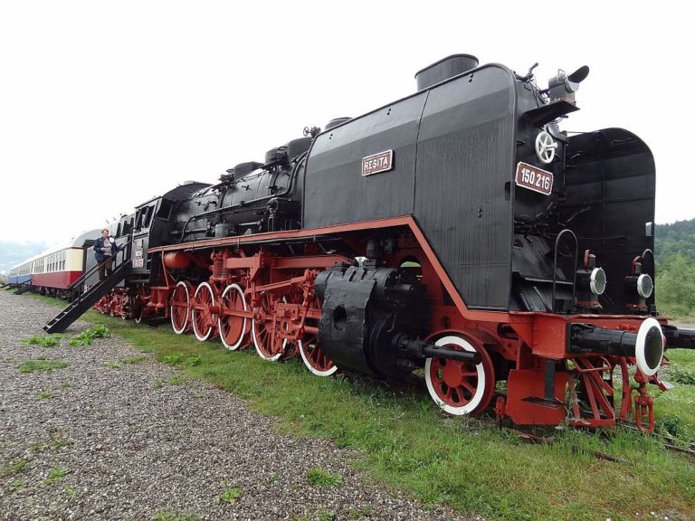 Ozkotirna lokomotiva