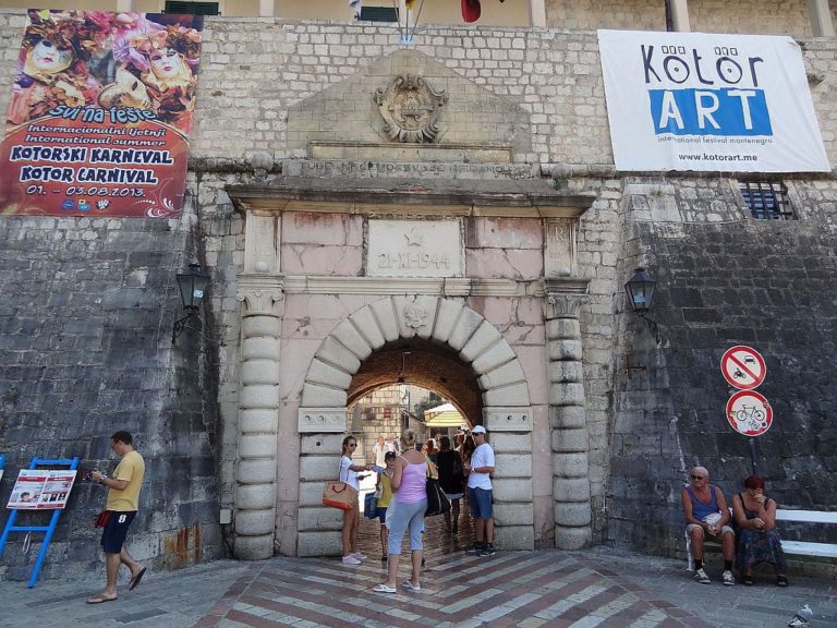 Vstop v stari Kotor