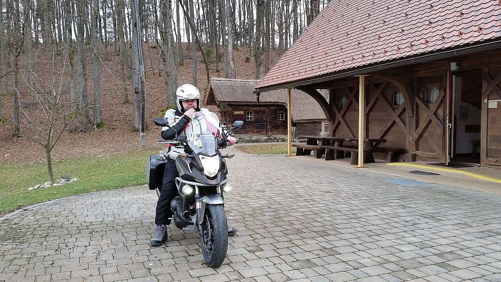 Krjavljeva koča na Jurčičevi domačiji