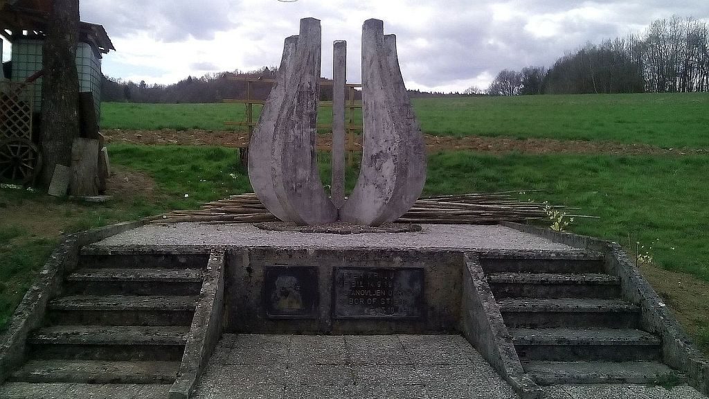 Leščevje – Spomenik OF