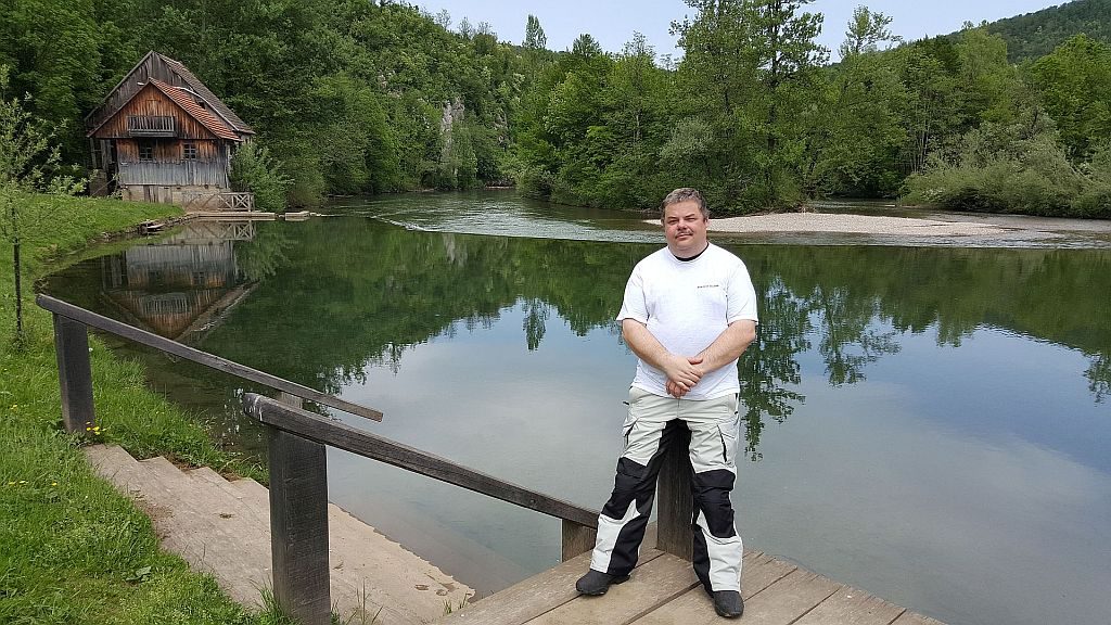 Kuk sm jest utrujen….