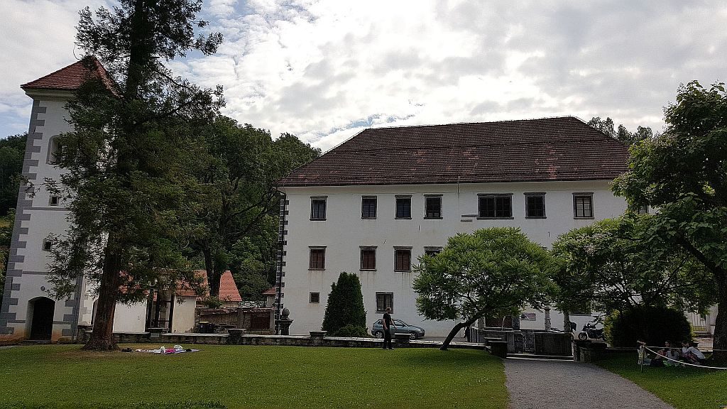 Polhov gradec – Muzej Telekomunikacij