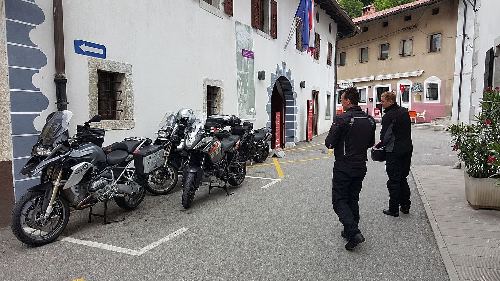 Poželjivi slinasti pogledi…