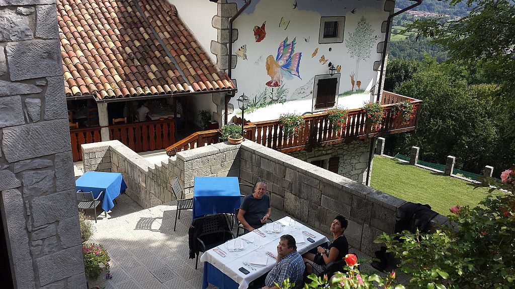 A bo kaj za prigriznit ?