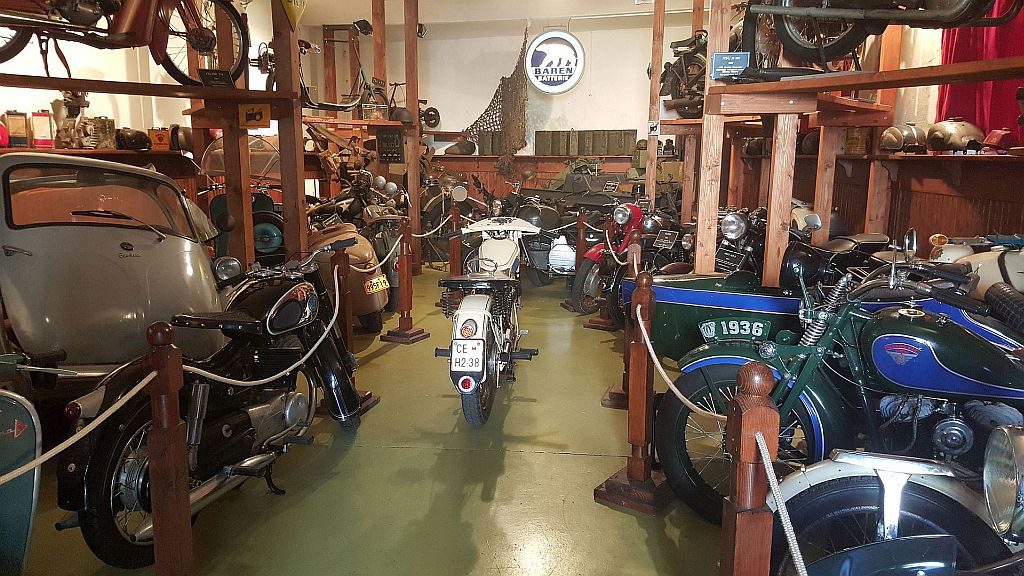 Morda kakšen za domov ?