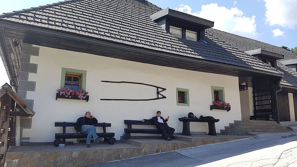 Počitek pri Marjanovem svaku.