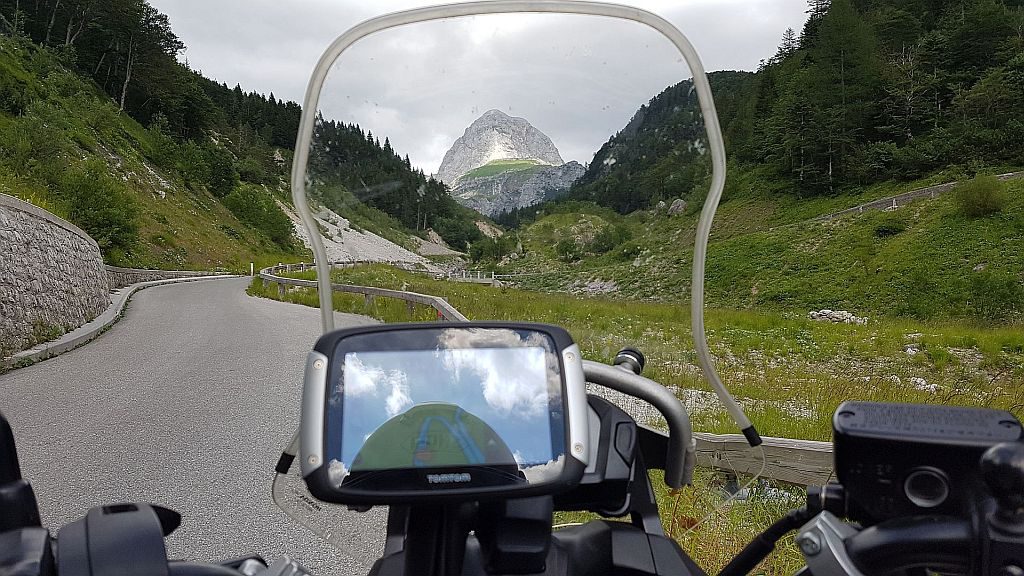 Proti Mangartskemu sedlu