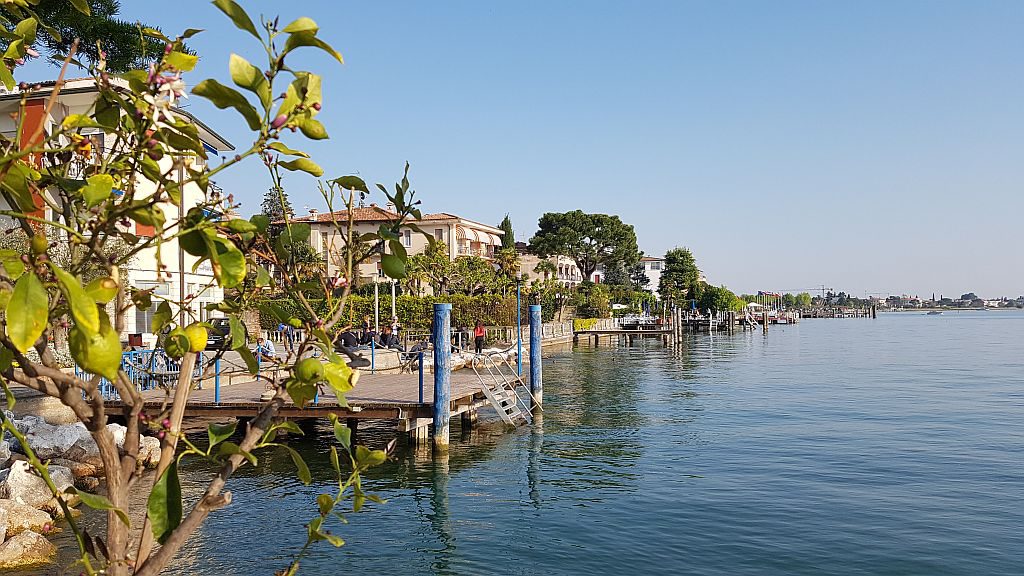 Obala Gardskega jezera