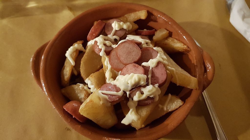 Hrenovka s krompirčkom