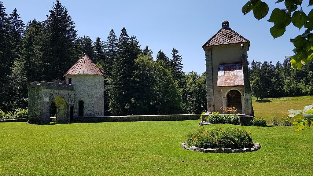 Lovski gradič Mašun