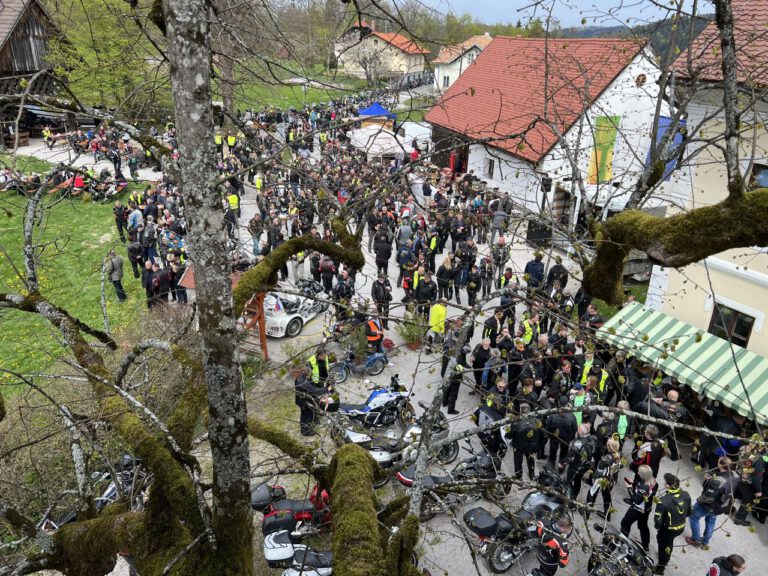 20230427 112400 5055